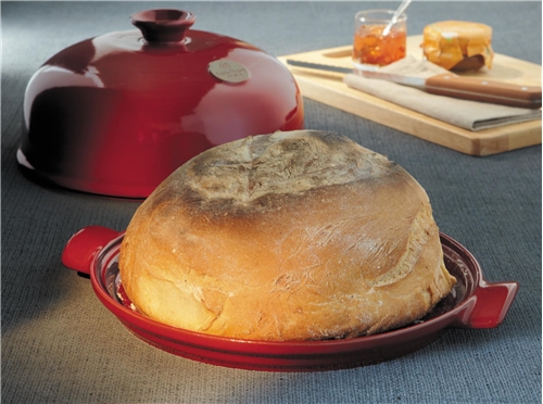Tips for Using an Emile Henry Baking Cloche